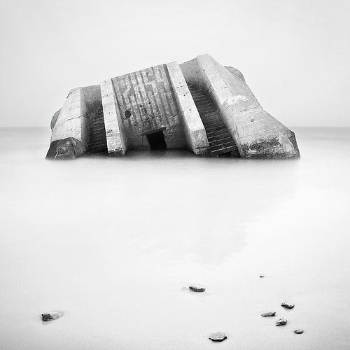 Black and white photo of Wissant Beach in France by Geoffrey Gilson