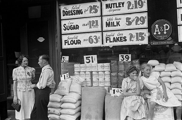 Ben Shahn's Summer 1938 A & P Store in Somerset Ohio photo