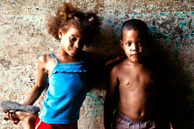Photo portrait of children in Havana, Cuba by Michelle Wong