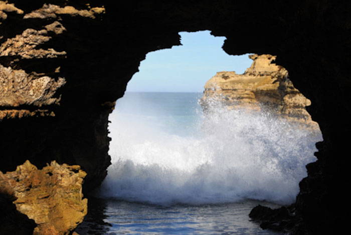 Photo of sea arch in Port Campbell National Park on the Great Ocean Road, Australia by Doris Kolber
