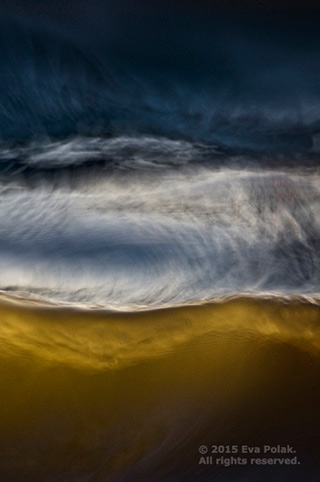 Image of ocean wave showing color contrast by Eva Polak.